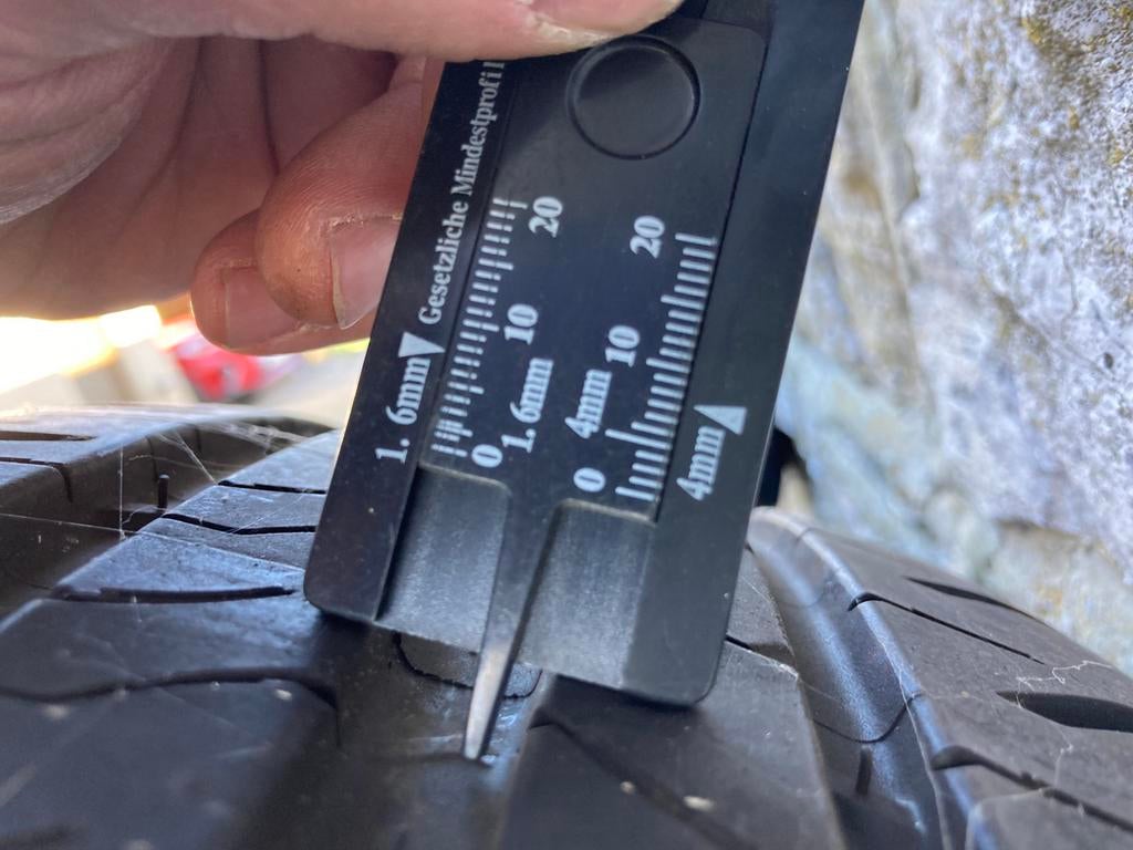 Pneus continental, Enlèvement