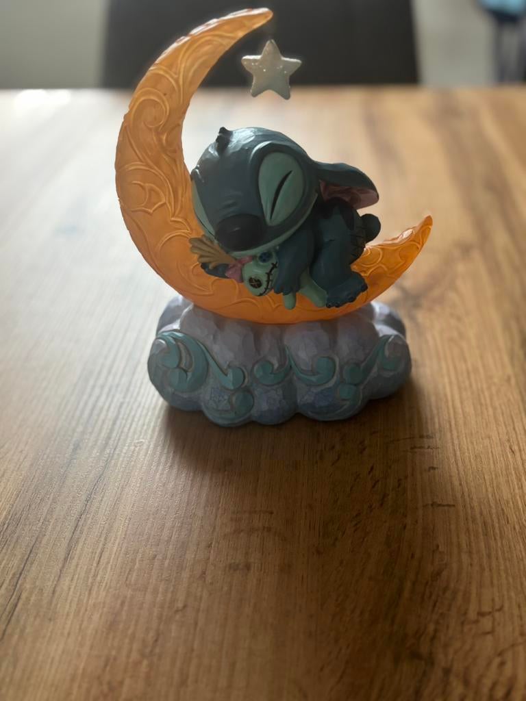 Lilo & Stitch Sweet Dreams 20 cm Disney Traditions, Verzamelen, Ophalen, Overige figuren, Nieuw, Beeldje of Figuurtje