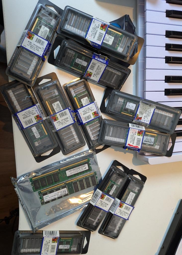 Verzameling vintage RAM geheugen IBM Apacer Samsung Hynix, Computers en Software, Ophalen of Verzenden, Gebruikt, Overige soorten