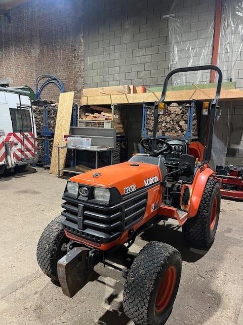 kubota b2410, Gebruikt, Tot 2500, Tot 80 Pk, Ophalen