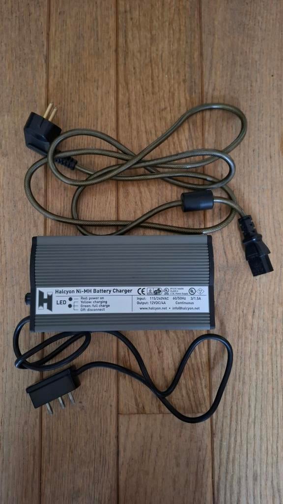 Halcyon lader (voor Explorer 9), Watersport en Boten, Duiken, Ophalen, Duiklamp