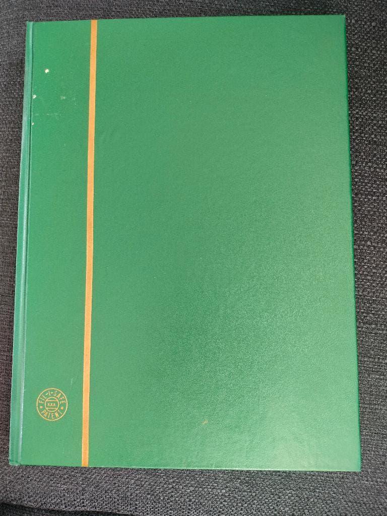 album de timbres vert de Fil-I-Safe avec 16 pages blanches., Envoi, Album de collection