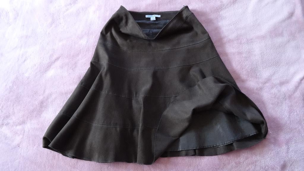 JUPE A GODETS EN DAIM MARQUE 1 2 3, Vêtements | Femmes, Jupes, Comme neuf, Taille 38/40 (M), Brun, Longueur genou, Enlèvement ou Envoi