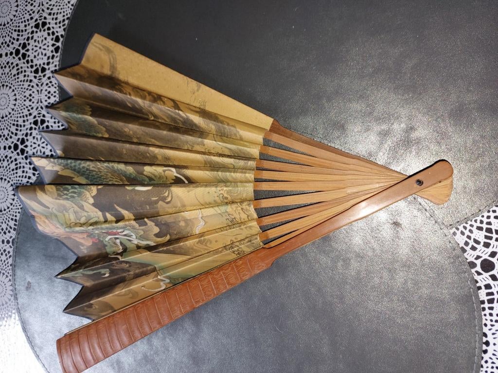 Éventail en bambou pour femmes chinoises, Antiquités & Art, Enlèvement ou Envoi