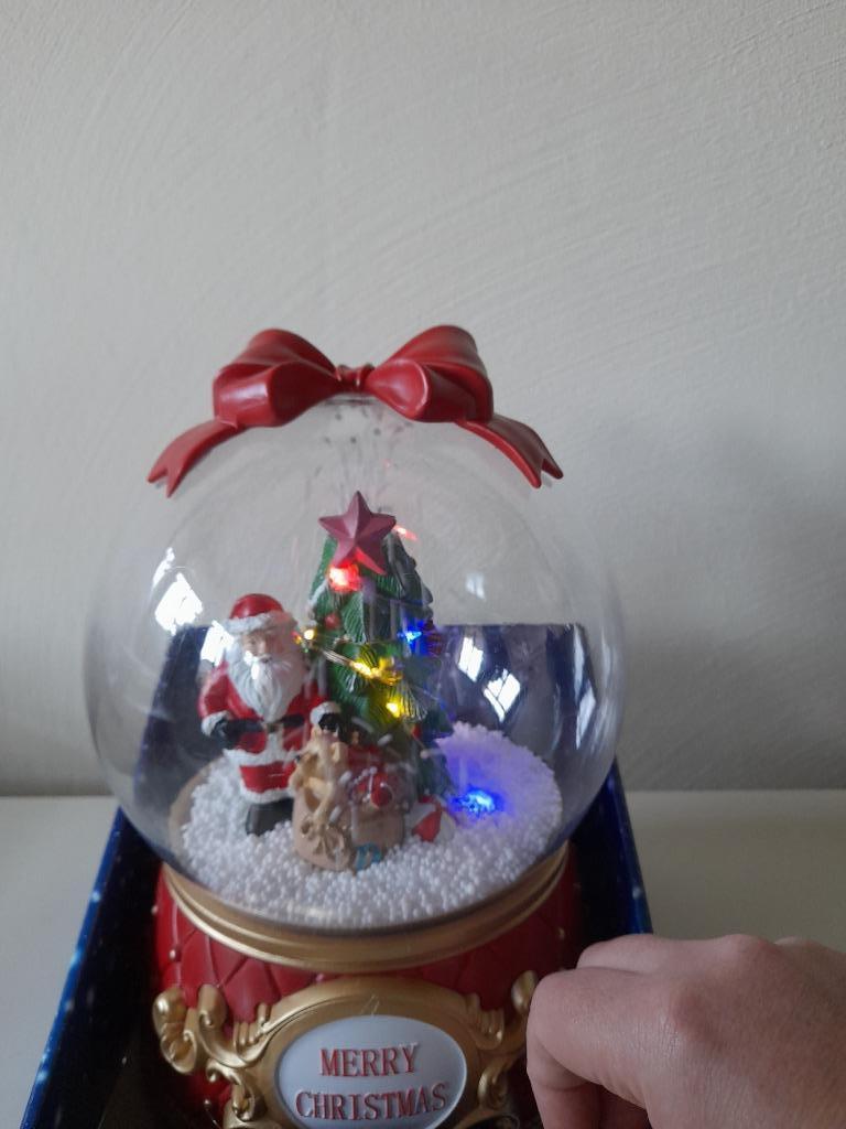 Noël - Père Noël globe vraie neige/lumières/musique, Enlèvement ou Envoi, Neuf