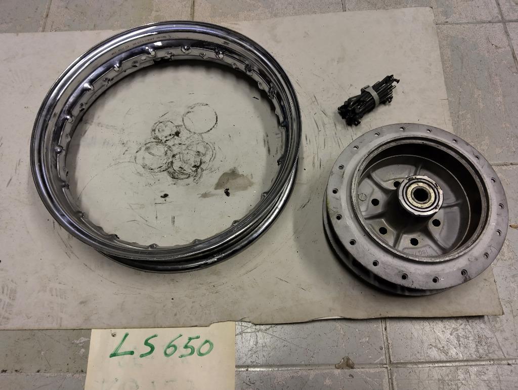suzuki savage 650 ls 650 achterwiel velg om te herspaken, Motos, Enlèvement ou Envoi, Utilisé