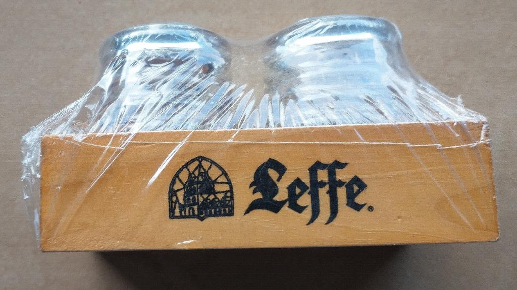 Salière et poivrière Leffe, Collections, Enlèvement ou Envoi, Neuf, Autres types, Leffe
