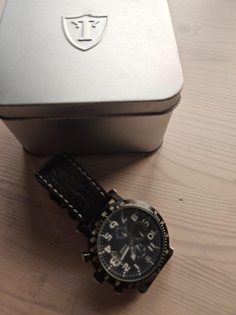 Montre DeTomaso, Enlèvement, Utilisé