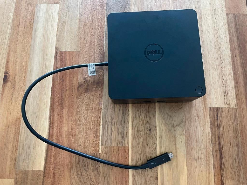 Dell docking station K16A, Computers en Software, Ophalen of Verzenden, Zo goed als nieuw, Dell, Docking station