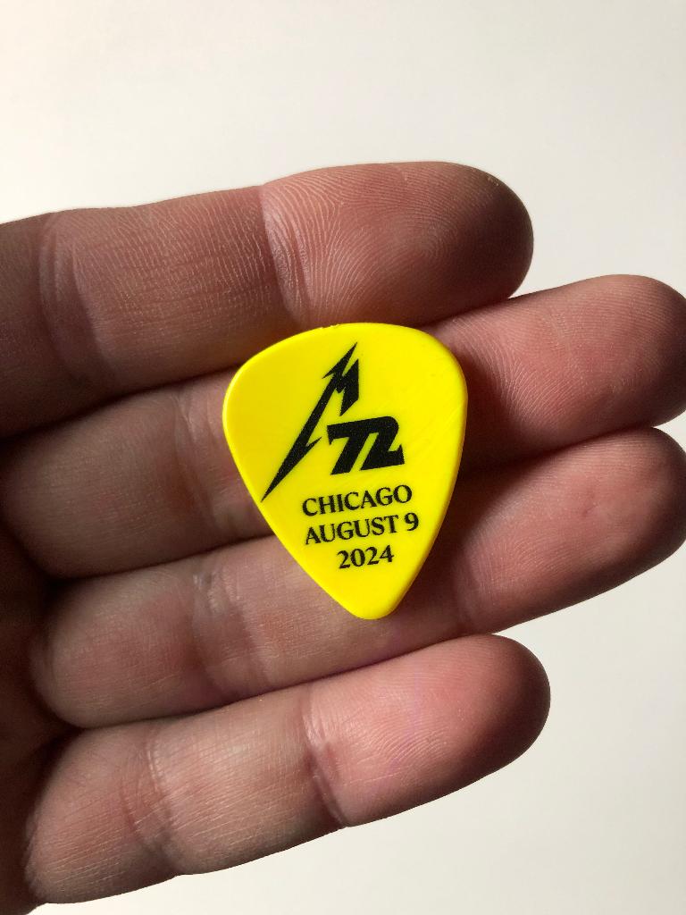 Metallica 72 seasons chicago 2024 glossy Plectrum, Ophalen of Verzenden, Zo goed als nieuw