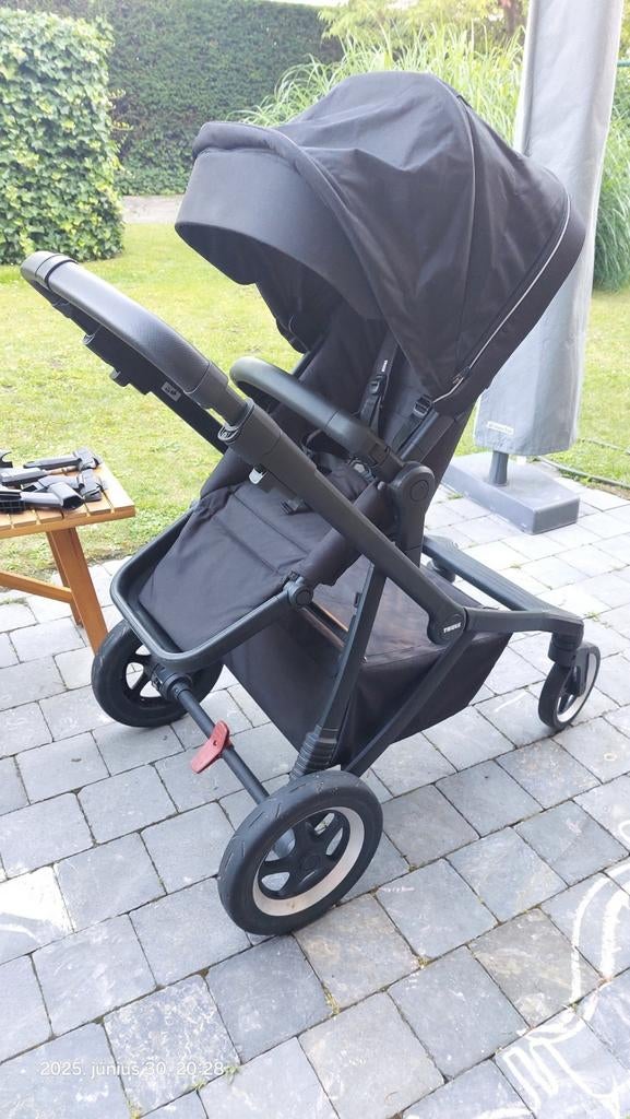 Thule Sleek met tweede zitje - beste voor twee/tweeling, Kinderen en Baby's, Ophalen, Gebruikt, Overige merken, Verstelbare rugleuning