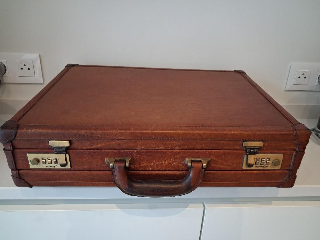 Mallette, attaché-case, cartable, Enlèvement, Utilisé, Porte-documents ou Cartable, Cuir