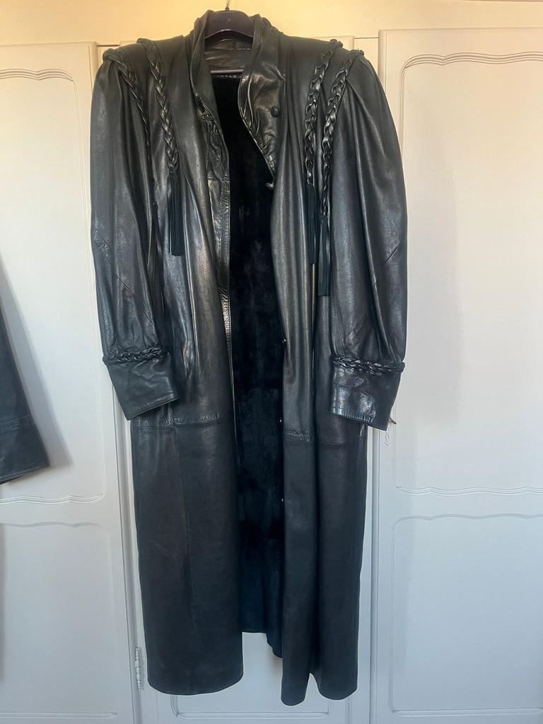 Vintage zwarte jas uit leder , Serge Miko, Ophalen of Verzenden, Zo goed als nieuw, Maat 38/40 (M), Zwart