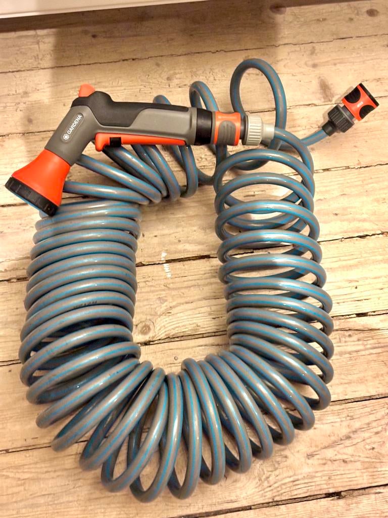 Tuyau d'arrosage en spirale Gardena complet, Enlèvement ou Envoi, Comme neuf, Tuyau d'arrosage