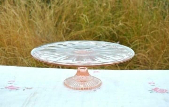 plat a tarte sur pied en verre rose, Enlèvement ou Envoi