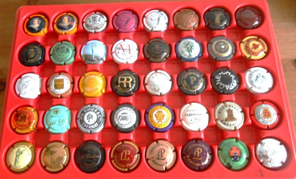 lot 01 - 40 champagne capsules - 6 euro, Verzamelen, Complete verzamelingen en Collecties, Ophalen of Verzenden