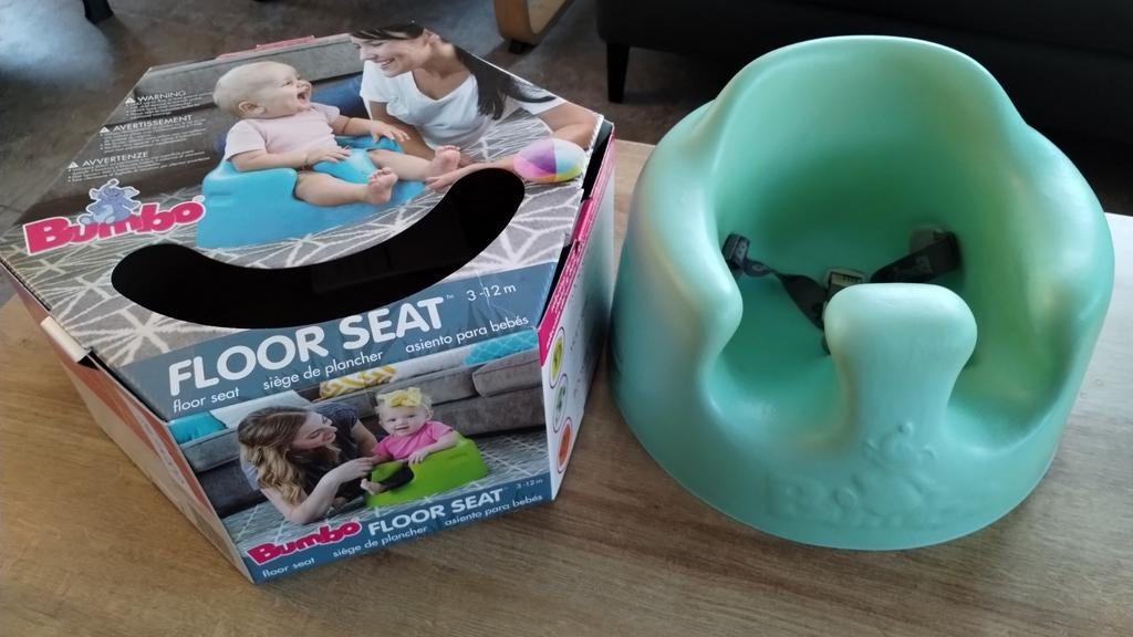 Bumbo vloerzitje (groen) met tafeltje, Ophalen, Zo goed als nieuw