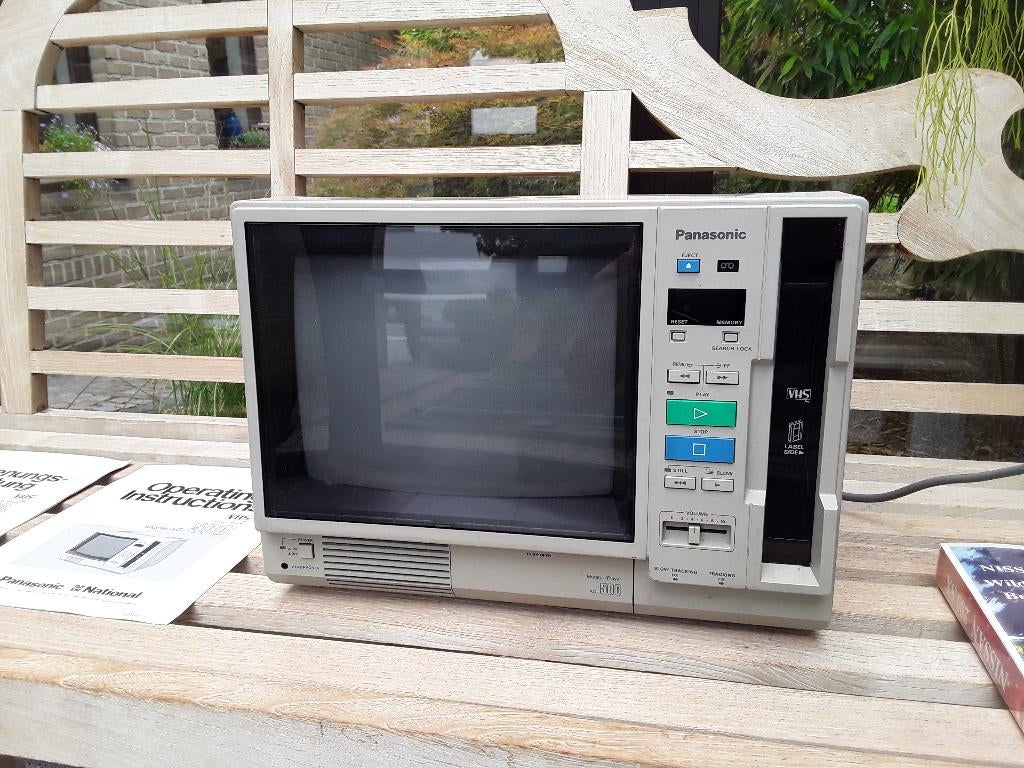 Panasonic AG-500 CRT/VCR Monitor, Audio, Tv en Foto, Videospelers, Ophalen, Zo goed als nieuw, Overige typen