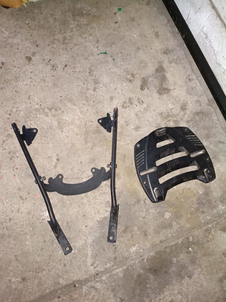 Support Top case pour Kawasaki ER6N, Motos, Enlèvement