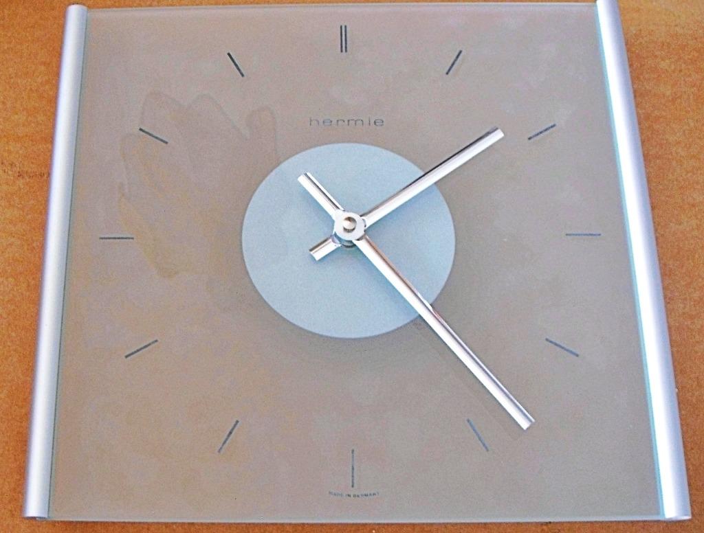 Horloge murale HERMLE carrée, verre + métal, 24 cm, NEUVE, Enlèvement ou Envoi, Neuf, Analogique, Horloge murale