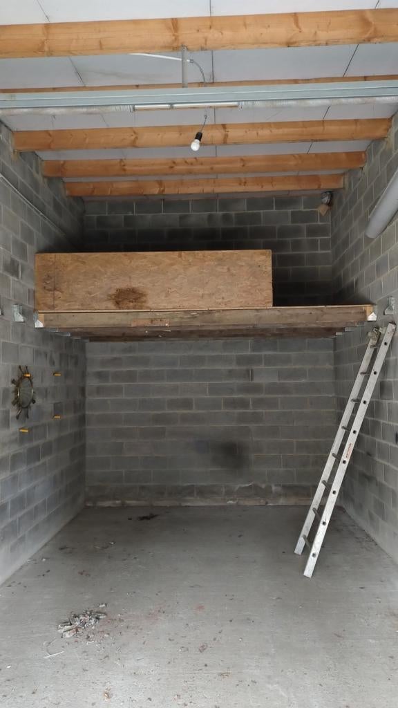 Entrepôt à louer ( pour indépendants ), Immo, Garages & Places de parking