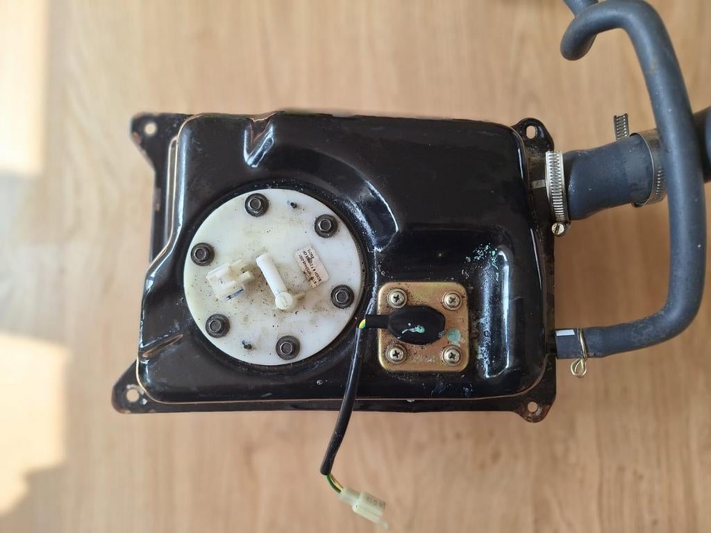 Réservoir d'essence divers 50cc pour scooter tous modèles et, Enlèvement ou Envoi, Réservoir