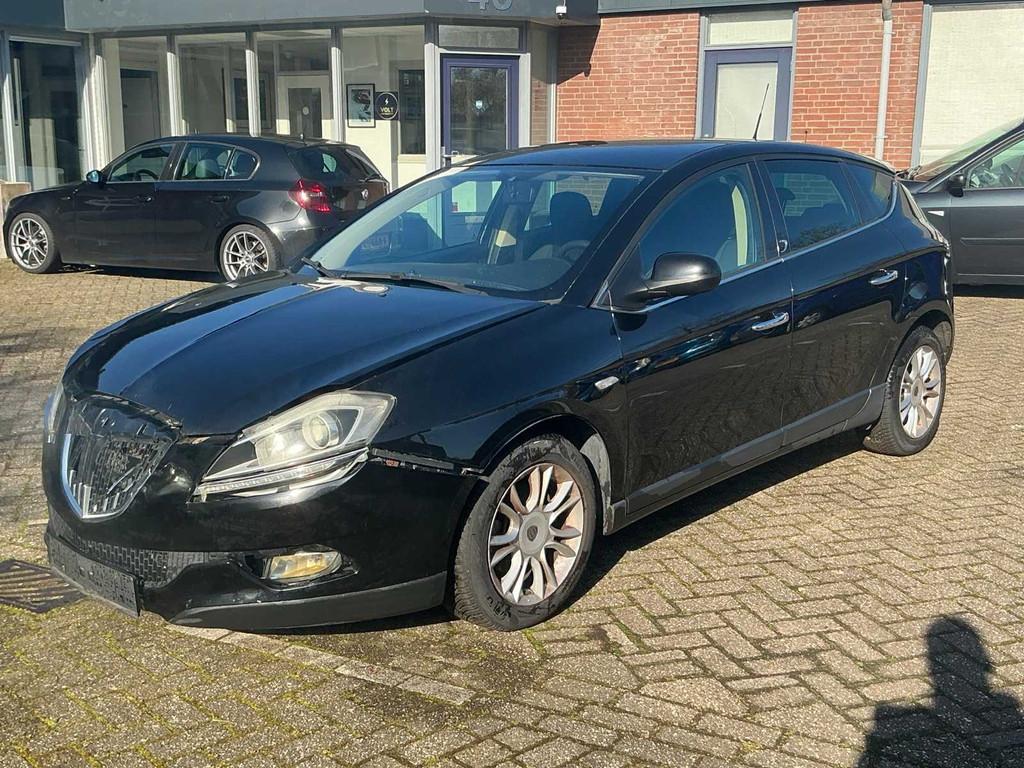 Lancia Delta 2008 Voiture particulière endommagée, Autos, Lancia, Achat, Entreprise, Boîte manuelle, MPV ou Monospace