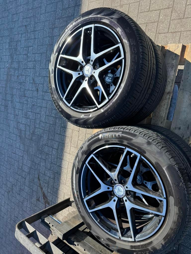 Mercedes GLC  19 inch AMG Velgen met pirelli zomerbanden, Auto-onderdelen, Gebruikt, Banden en Velgen, 235 mm, Personenwagen