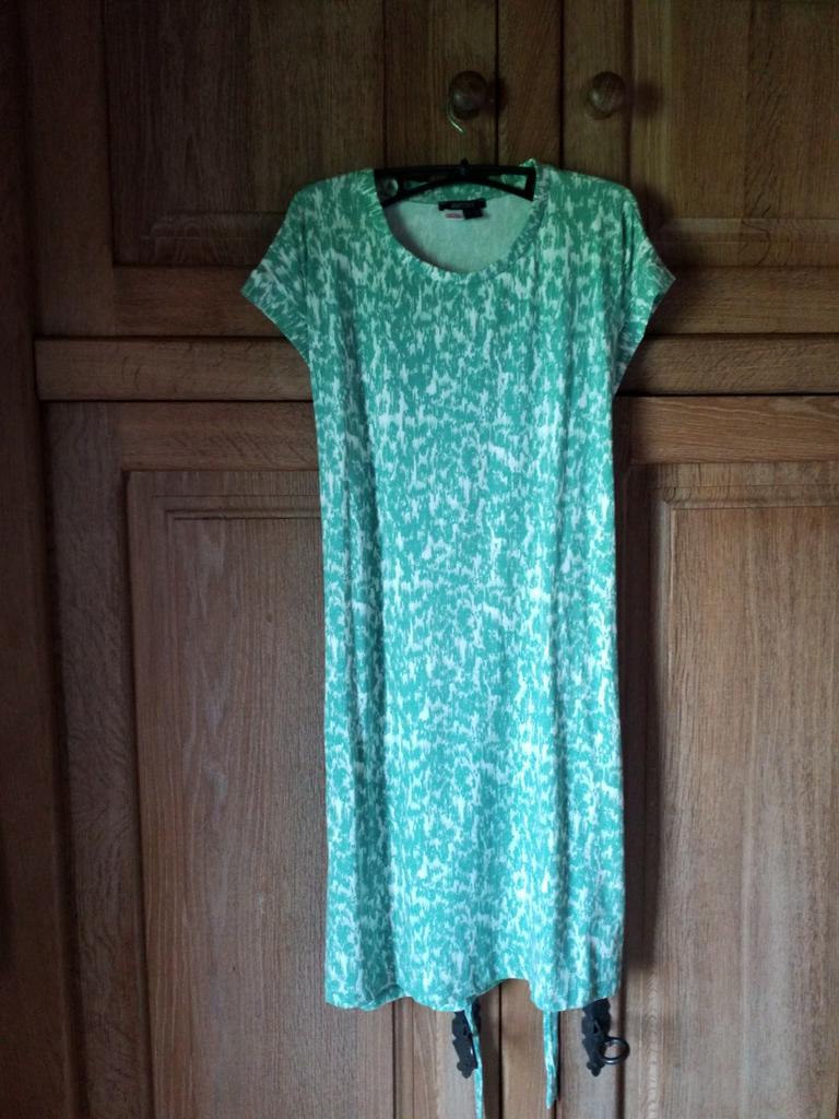 Nouvelle robe, Enlèvement ou Envoi