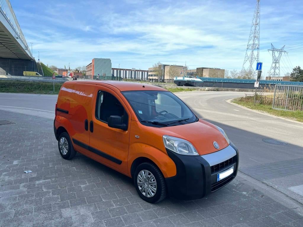 Fiat Fiorino bestelwagen 1.4i Benzine Airco reeds gekeurd vv, Autos, Achat, Entreprise, Noir, Electronic Stability Program (ESP)