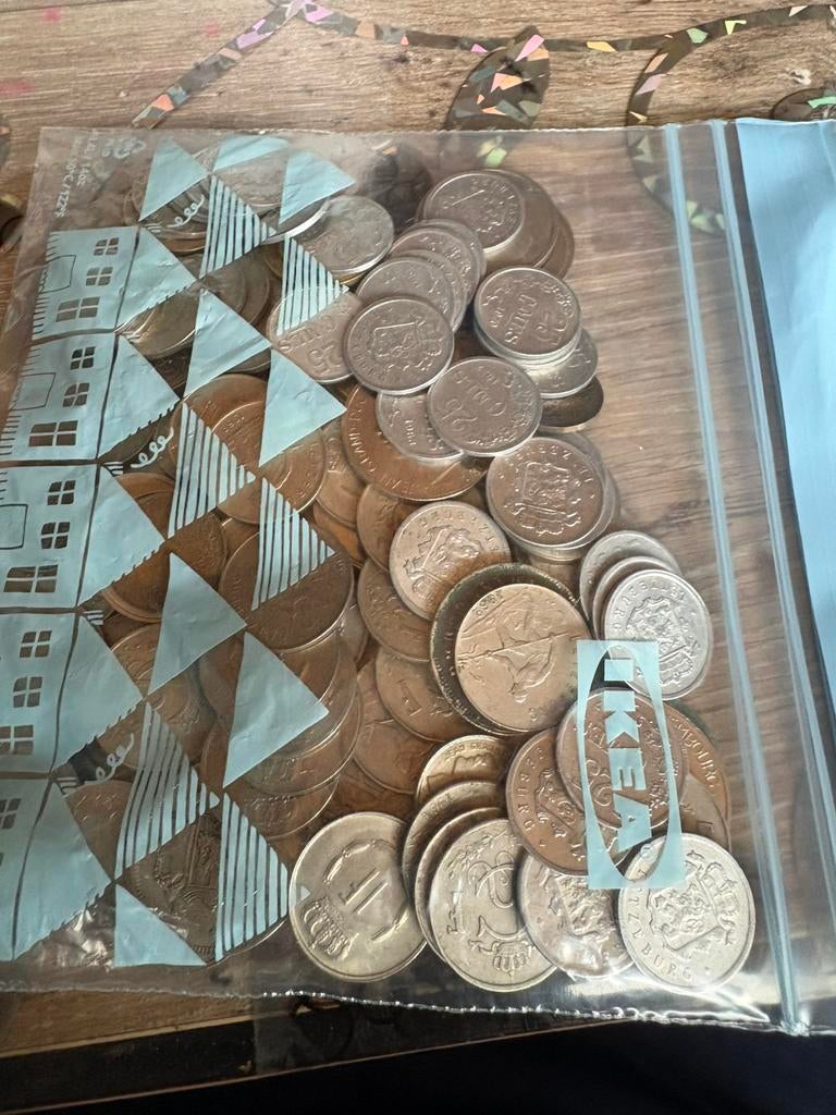 Sac de pièces non fouillé, Enlèvement, Monnaie