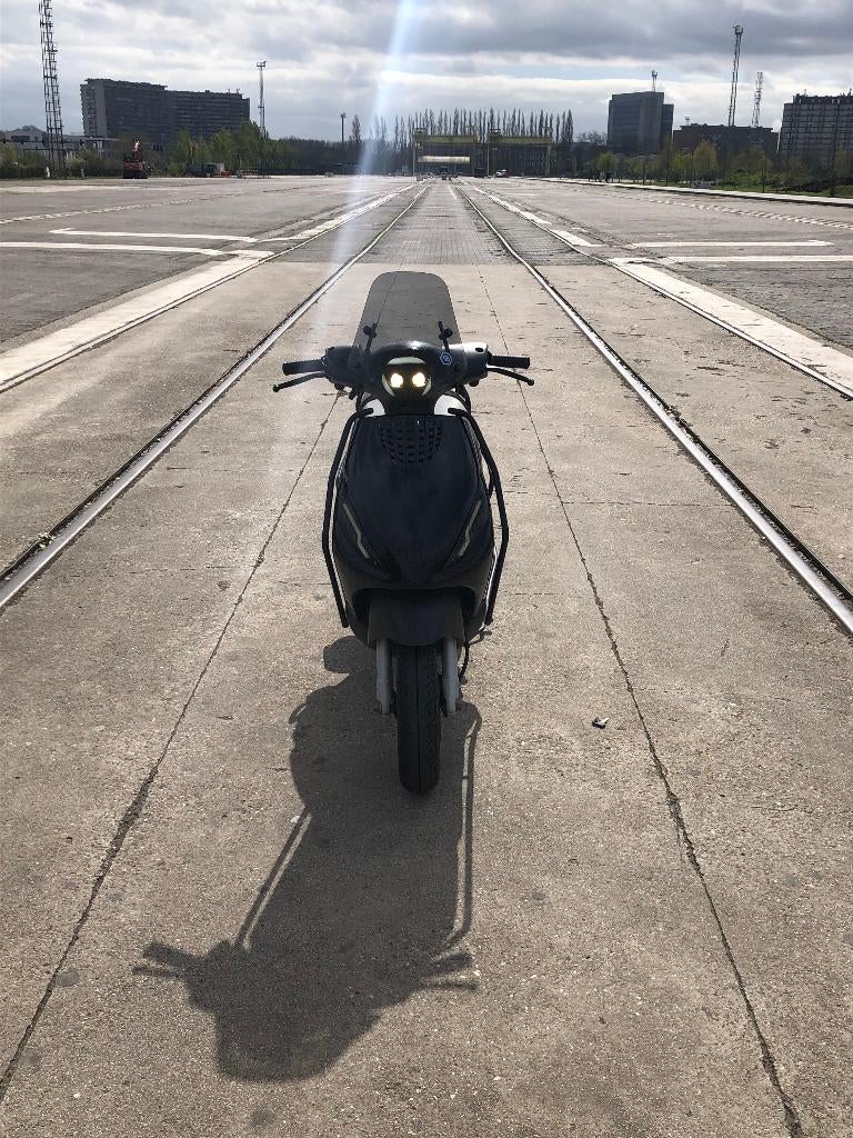 piaggio zip 2024, Zip, 49 cm³, Classe B (45 km/h), Enlèvement