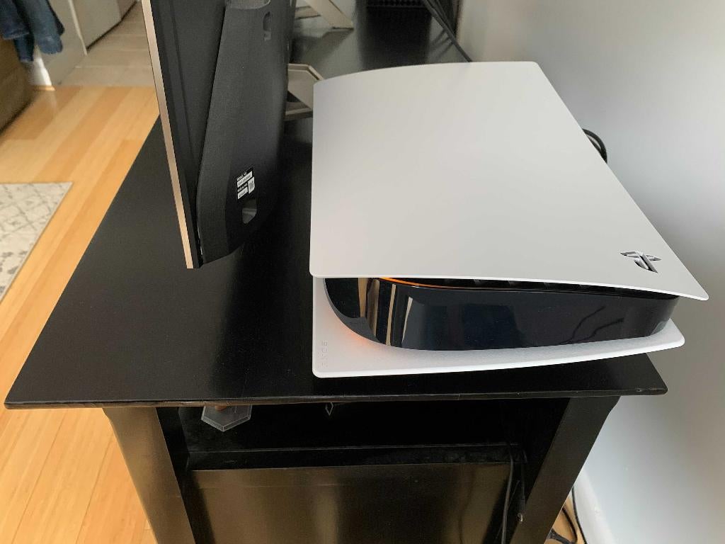 Sony PS5 Digital Edition 1TB + PS5 controller, Games en Spelcomputers, Ophalen of Verzenden, Zo goed als nieuw, Playstation 5 Digital