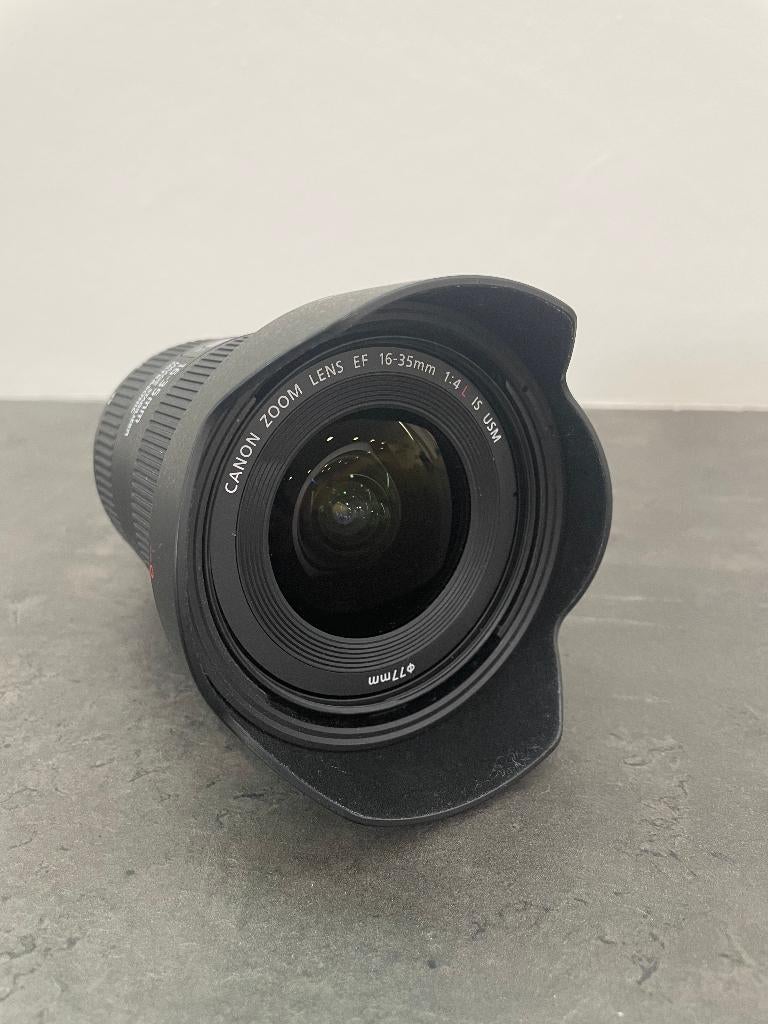 Canon EF 16-35mm F/4 L IS USM, Ophalen, Zo goed als nieuw, Groothoek Fisheye-lens, Zoom