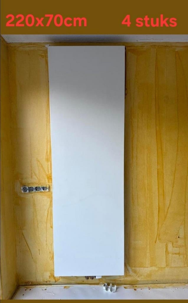 Radiateurs design verticaux Henrad 220x70 cm (4 pièces), Bricolage & Construction, Panneaux solaires & Accessoires, Enlèvement