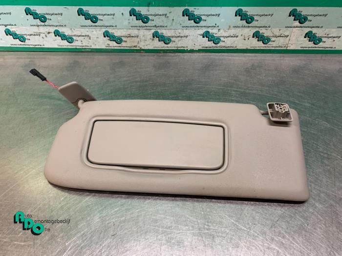 Pare-soleil d'un Volvo V50, -, 3 mois de garantie, -, -