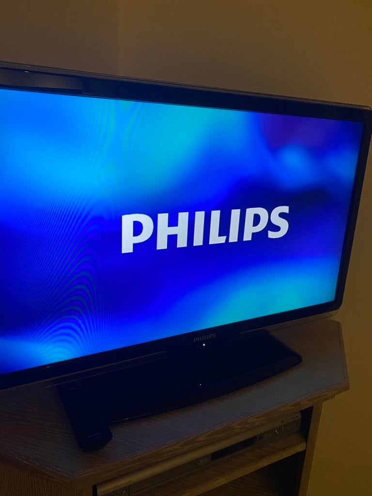 Philips TV 32 inch met ambilight, Audio, Tv en Foto, Televisies, Ophalen, Zo goed als nieuw, Philips