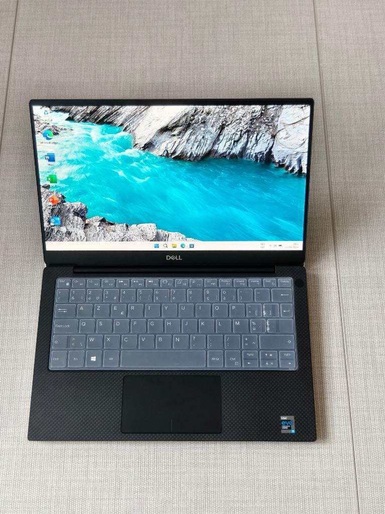 Dell XPS 13 [ i5 - 8 GB - 256 GB SSD ] + Office 2024, 256 GB, Enlèvement ou Envoi, Comme neuf, Dell