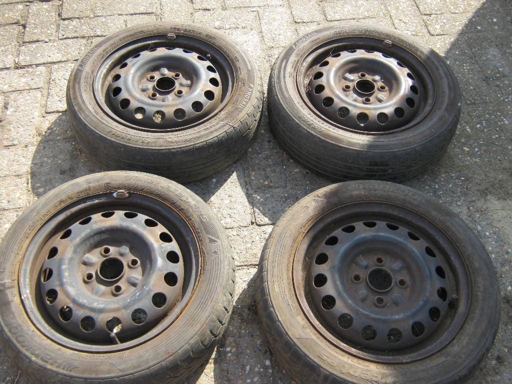 4 velgen met banden 4x108 Citroën 155/65/r14 75T ET39, Enlèvement, Utilisé