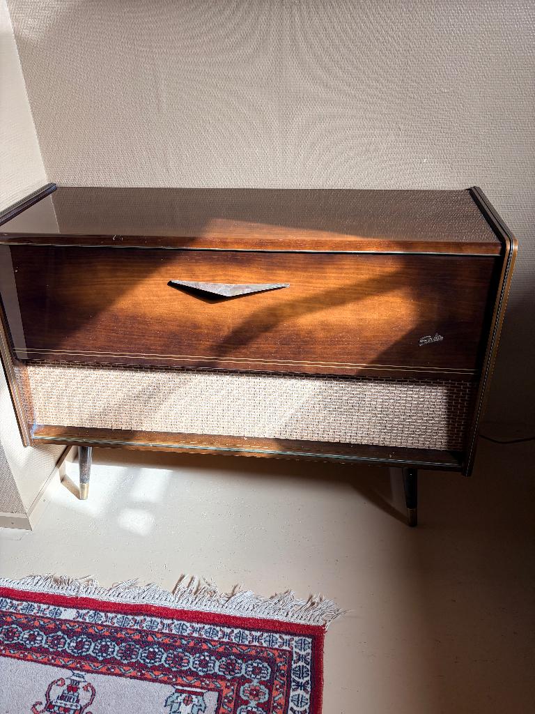 Lampenradio in meubel, Ophalen, Niet werkend, Radio