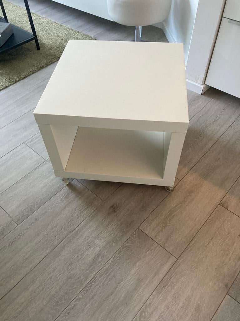 Wit roltafel, Ophalen, Zo goed als nieuw