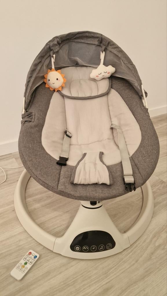 Babyswing bebies First Relax met kap & Speelboog Grijs, Kinderen en Baby's, Ophalen, Zo goed als nieuw, Wipstoel, Overige merken