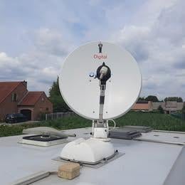 automatische schotelantenne motorhome, Ophalen, Gebruikt