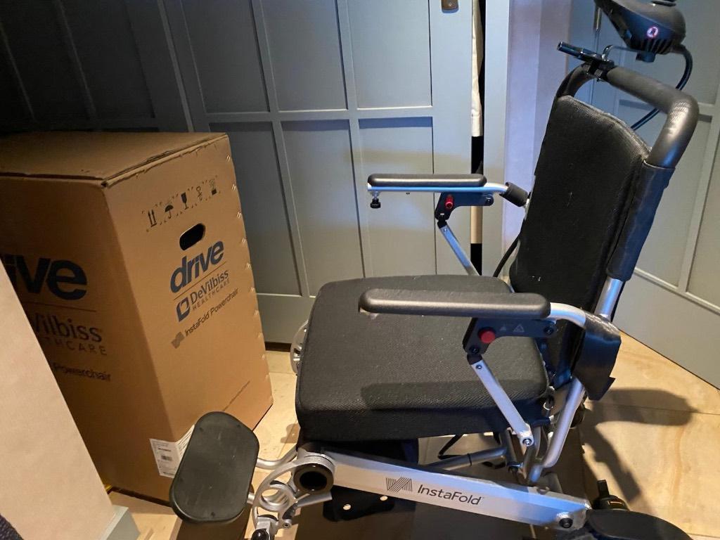 Elektrische rolstoel InstaFold - NIEUW, Diversen, Rolstoelen, Ophalen, Inklapbaar, Nieuw, Elektrische rolstoel
