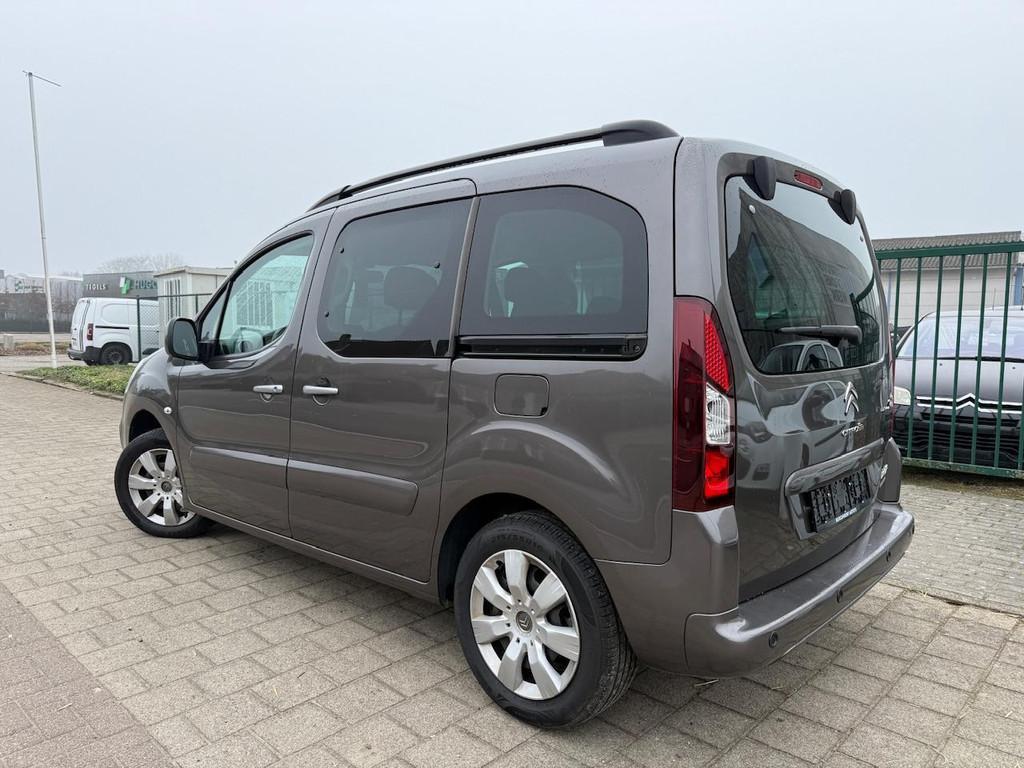 Citroën Berlingo 1.2 Benzine | Navigatie | Camera | 5 zitpl, Autos, Citroën, Achat, 1295 kg, Entreprise, 5 portes
