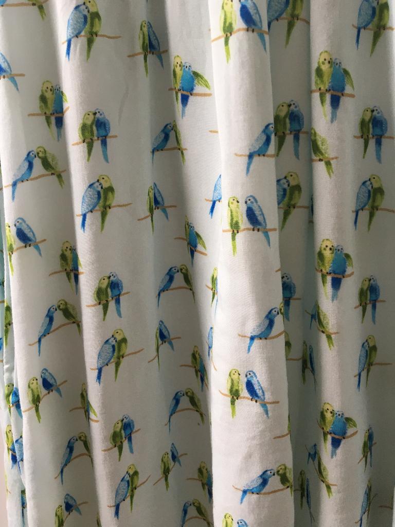 MAAN, lichtblauwe jurk (zomer) papegaaitjes 122, Kinderen en Baby's, Maan, Meisje, Ophalen of Verzenden, Zo goed als nieuw