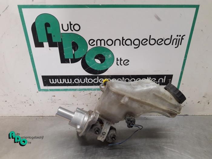 Cylindre de frein principal d'un Opel Corsa (Corsa D 07-), Autos : Pièces & Accessoires, Freins & Transmission, Opel, Utilisé