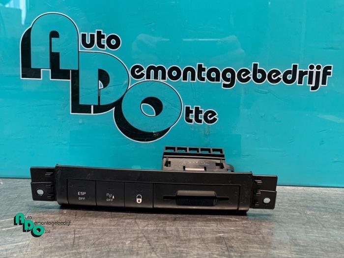 Commutateur verrouillage central des portes d'un Peugeot 207, -, 3 mois de garantie, Utilisé, -