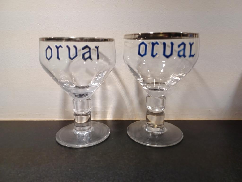 Lot de 2 verres émaillés ORVAL, Collections, Enlèvement, Comme neuf, Verre ou Verres