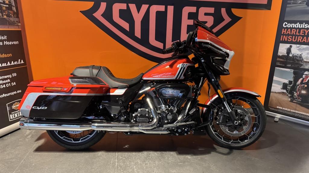 Harley-Davidson Tour STREET GLIDE CVO (bj 2024), Motoren, Motoren | Harley-Davidson, Traction Control, Overig, 1977 cc